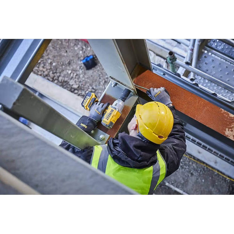 Гайкокрут ударний акумуляторный безщітковий DeWALT DCF897NT Гайкокрут ударний акумуляторный безщітковий DeWALT DCF897NT