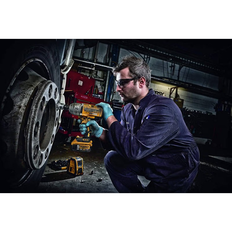 Гайковерт ударний акумуляторний безщітковий DeWALT DCF899N Гайковерт ударний акумуляторний безщітковий DeWALT DCF899N