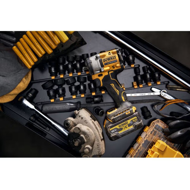 Гайковерт ударный аккумуляторный бесщёточный DeWALT DCF923P2G Гайковерт ударный аккумуляторный бесщёточный DeWALT DCF923P2G