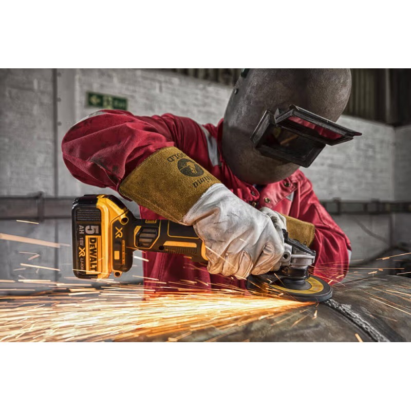 Шліфмашина кутова - болгарка акумуляторна безщіткова DeWALT DCG405P3 Шліфмашина кутова - болгарка акумуляторна безщіткова DeWALT DCG405P3