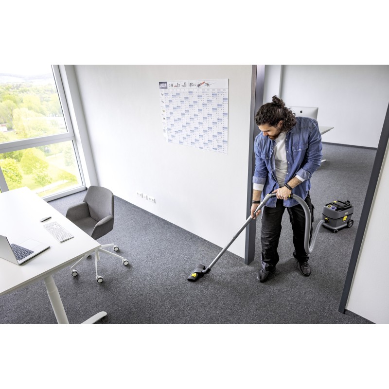Профессиональный пылесос  Karcher T 10/1 Bp